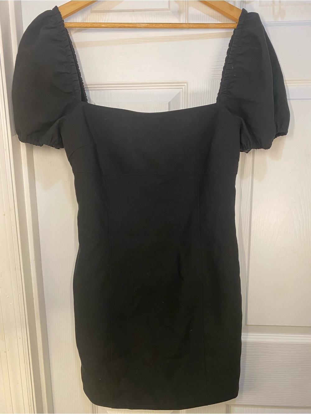 cinq a sept NWOT 12 Black Puff-Sleeve Square Neck Mini Dress